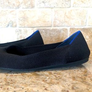 Black Rothy’s flats